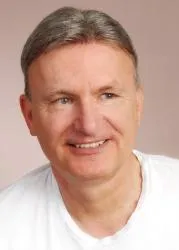 Dr. Marius Ebert